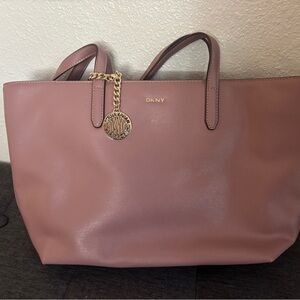 DKNY Sutton Leather Bryant Medium Tote